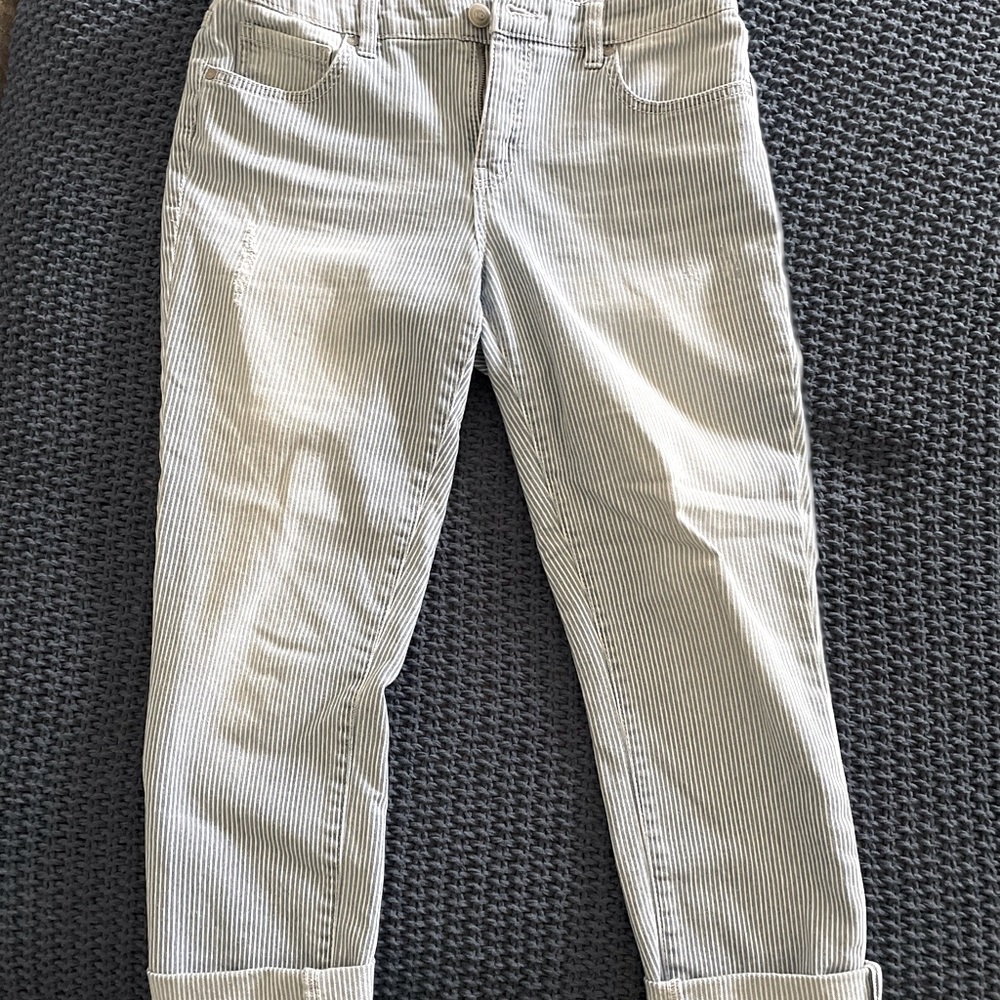 Women’s capri pants